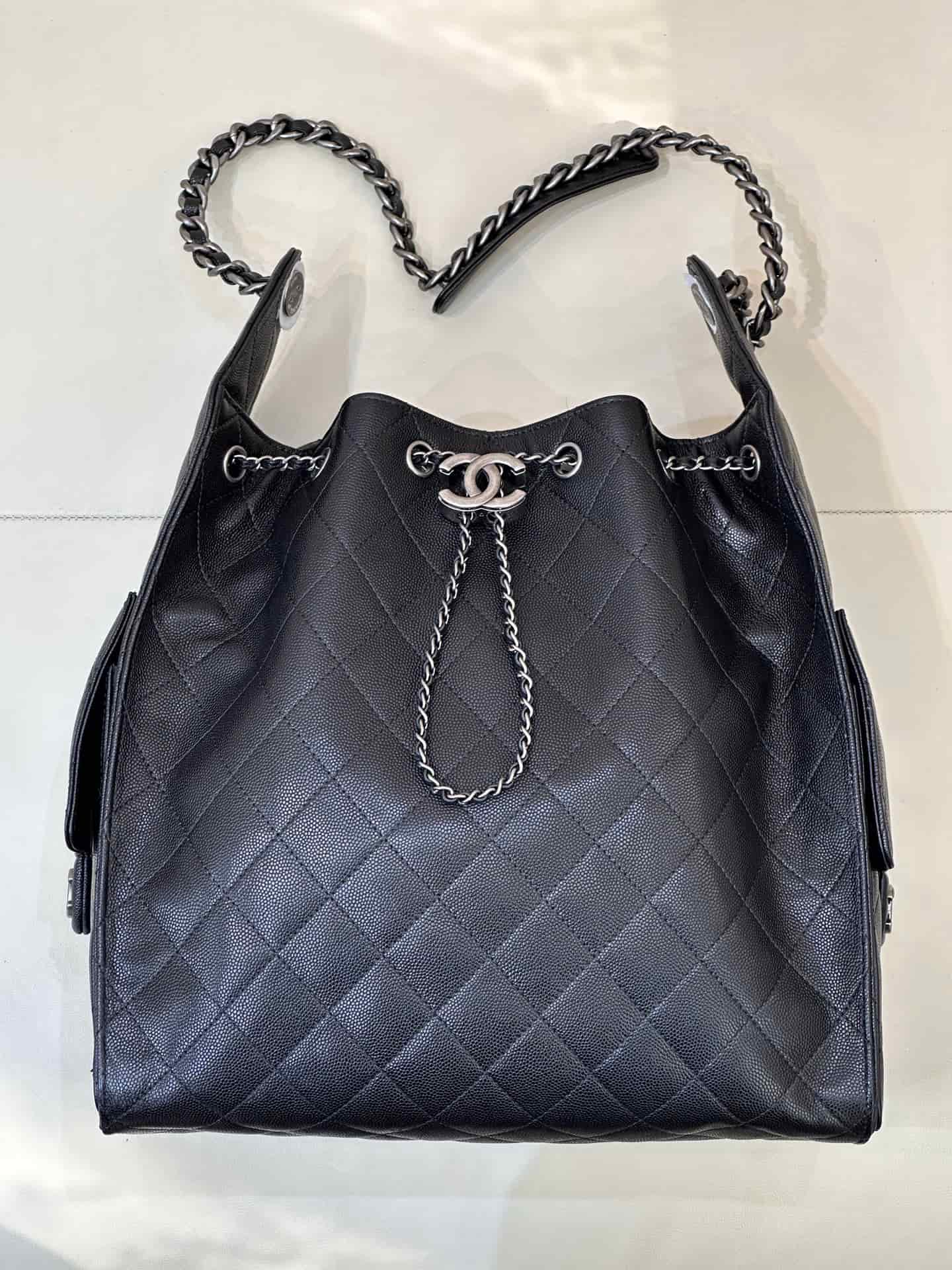 Chanel 25 Medium Hobo handbag AS5311 Grained Calfskin & Silver-tone Metal Black TOP