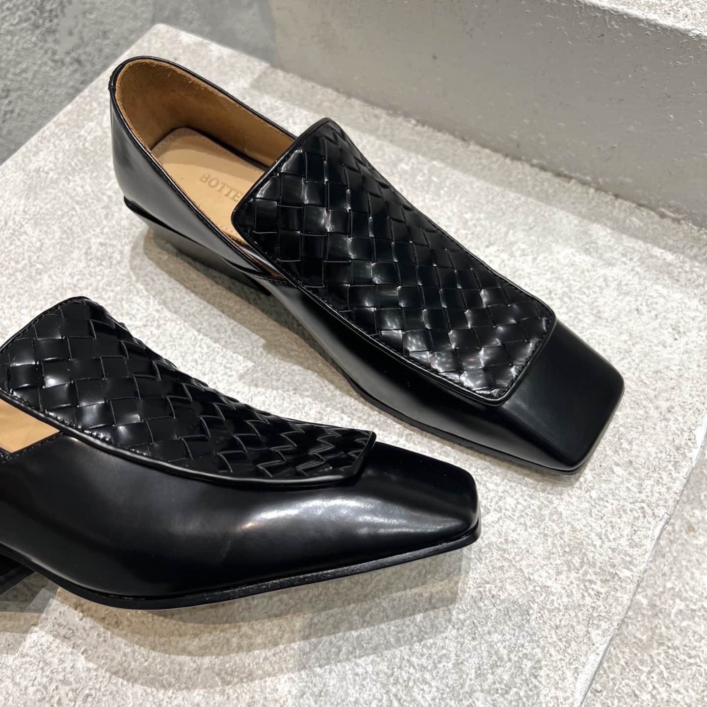 Bottega Veneta Ventura Loafer Shoes Women