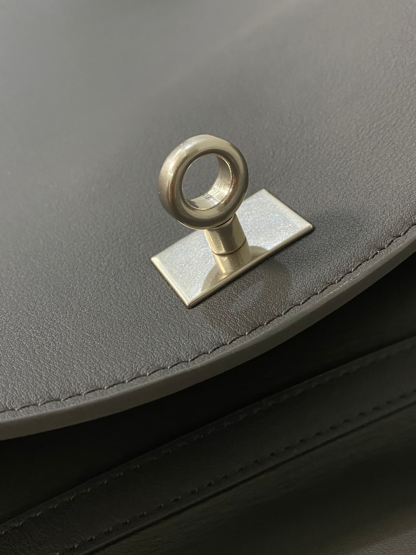 Balenciaga Rodeo Medium Bag in Grey Leather With Sliver-Tone Metal TOP