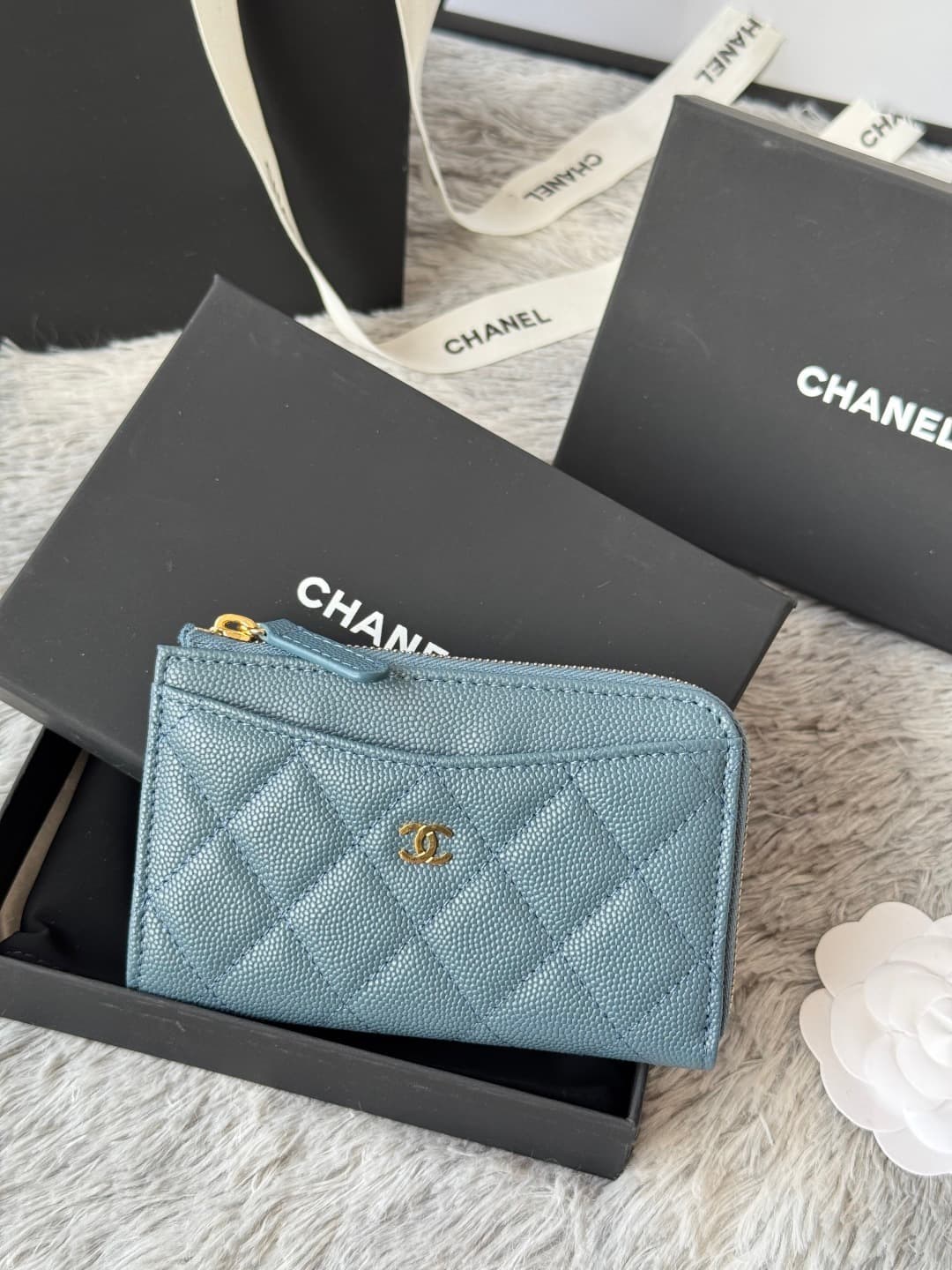 Chanel Classic Zipped Card Holder AP3179 A