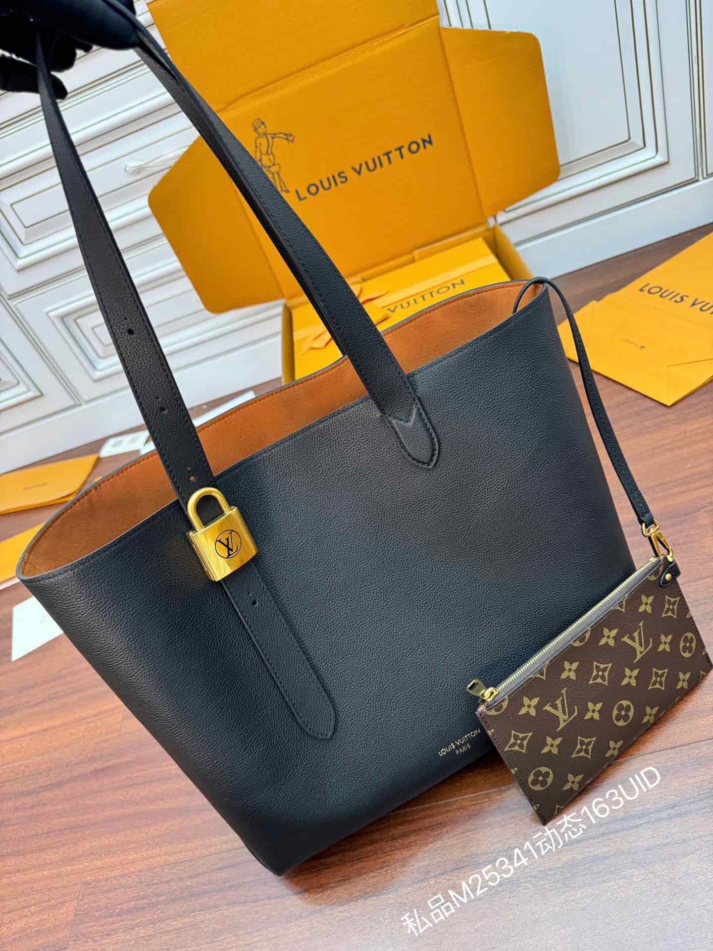 Louis Vuitton Low Key Cabas MM Black Grained calfskin M25341 TOP