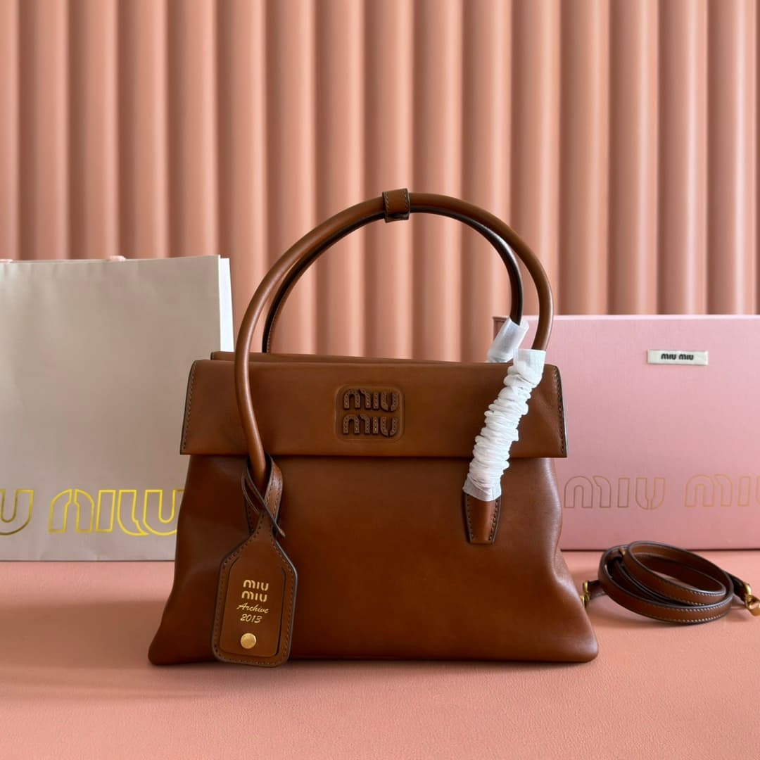 Miu Miu Solitaire shiny Calfskin leather bag brown 5BA302 High