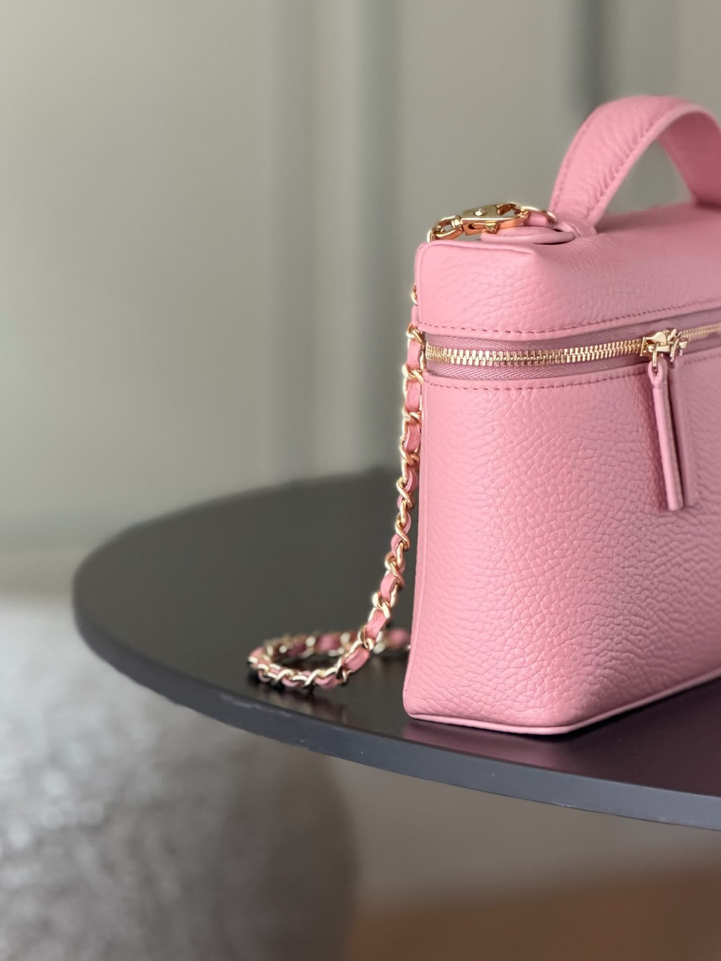 Chanel Large Vanity with chain Grained Calfskin & Gold-Tone Metal Pink AS5347 A