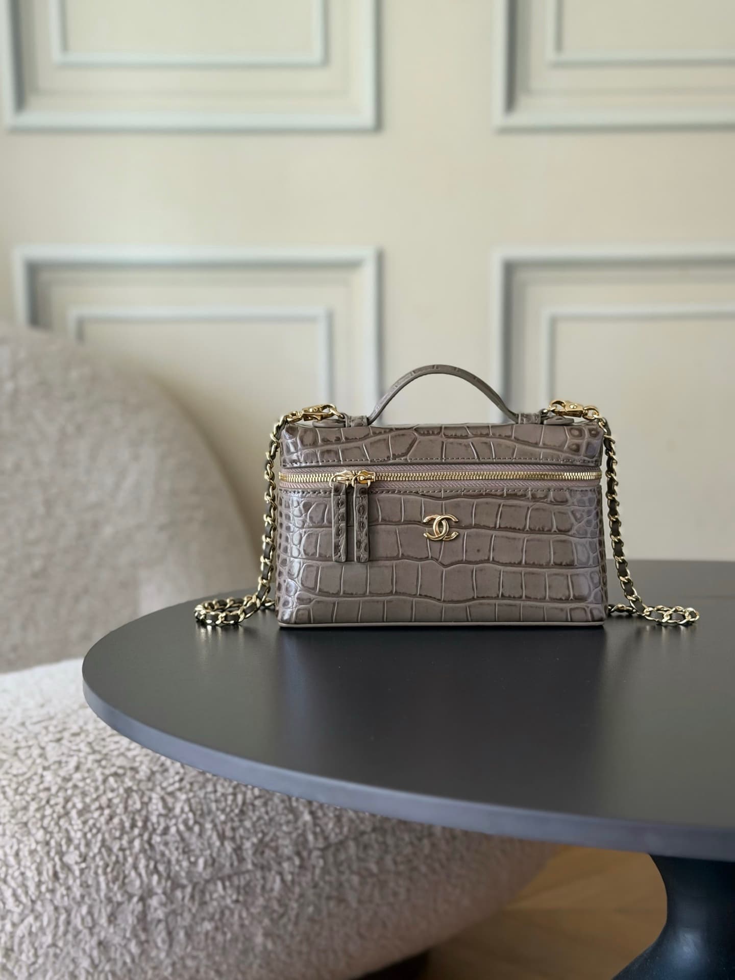 Chanel Small Vanity with chain Crocodile Embossed Calfskin & Gold-Tone Metal Dark Khaki  AS5346 A