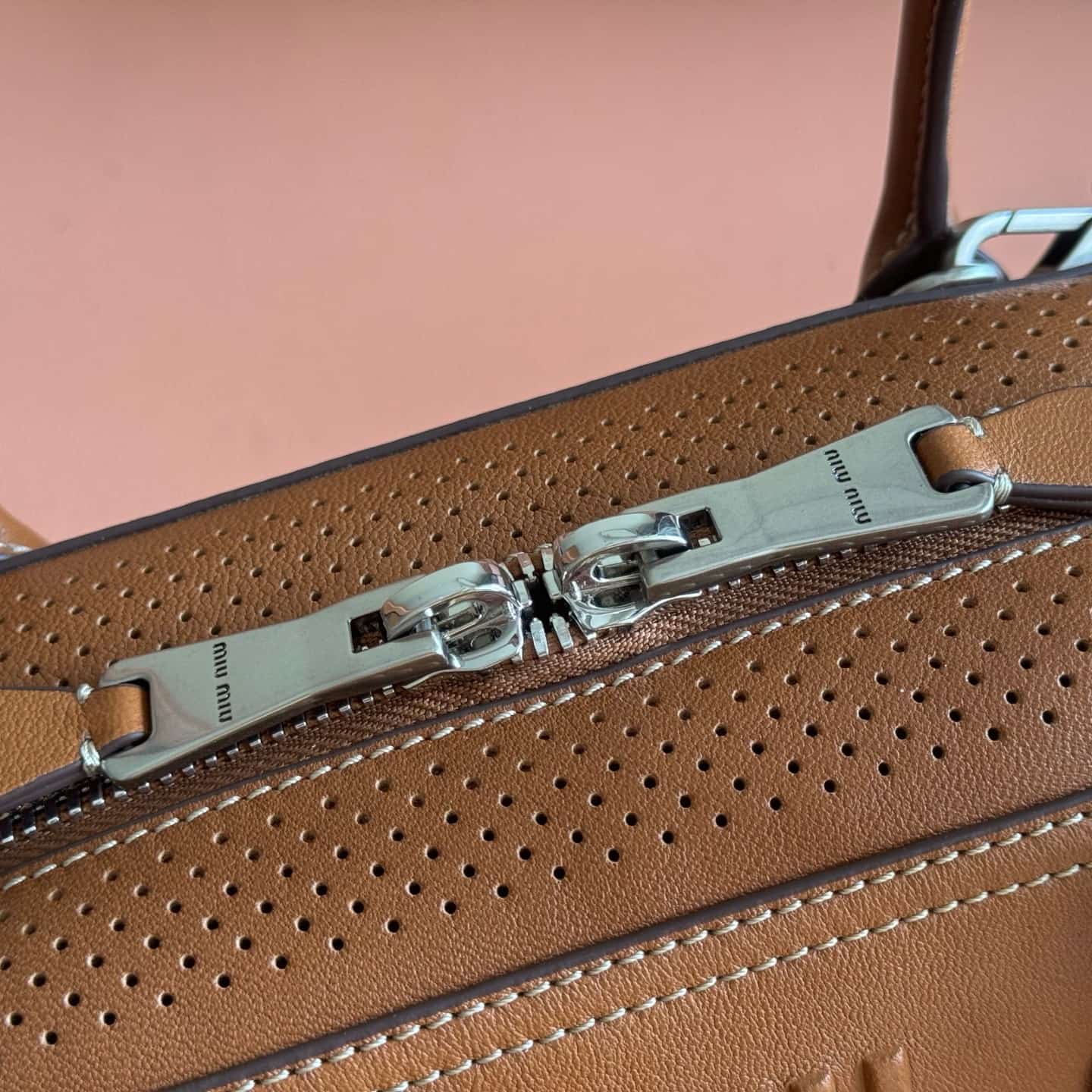 Miu Miu Vivant leather bag Caramel Brown 5BB199 TOP