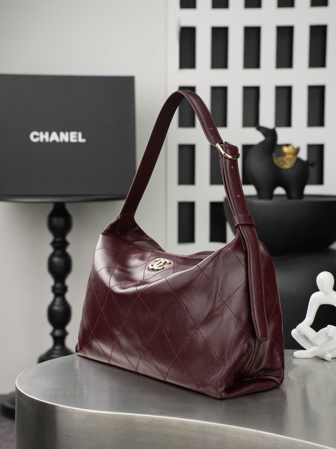 Chanel Maxi Hobo Bag Shiny Lambskin & Gold-Tone Metal AS6139 Burgundy A