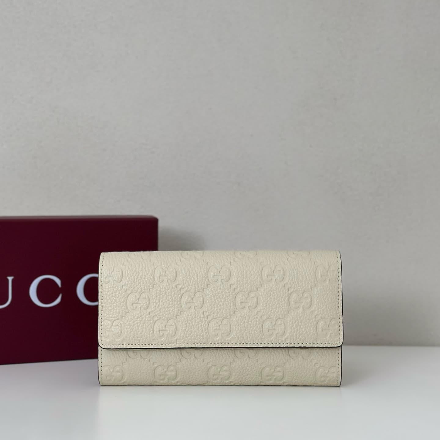 Gucci GG Emblem continental wallet Beige 815922 High