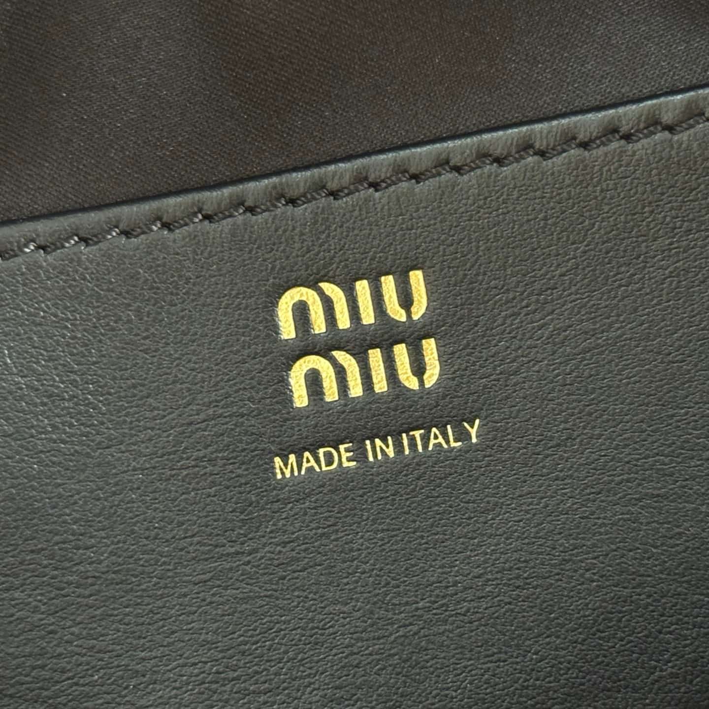 Miu Miu Black Beau Leather Bag 5BB192 High