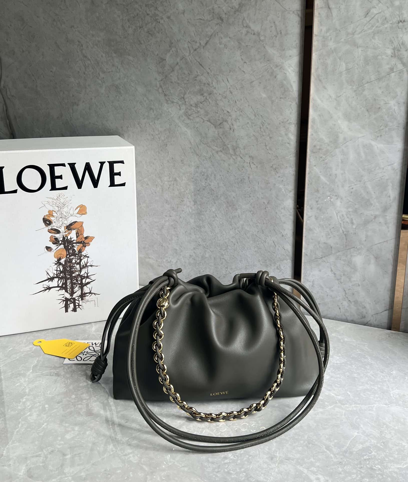 Flamenco purse Medium in mellow nappa lambskin High