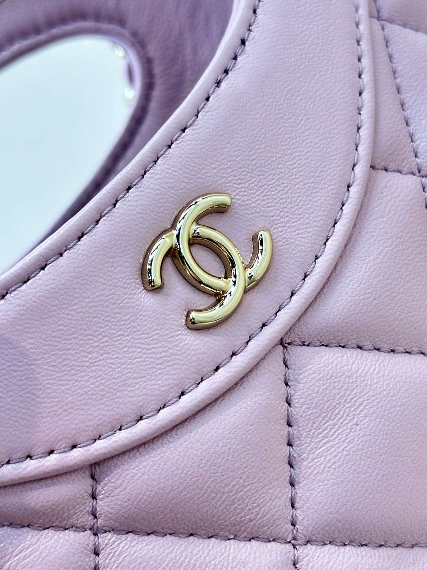 Chanel Clutch with chain Lambskin & Gold-Tone Metal AP3656 Purple TOP