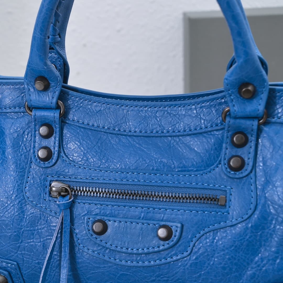 WOMEN'S LE CITY SMALL BAG Lambskin & Black Metal High