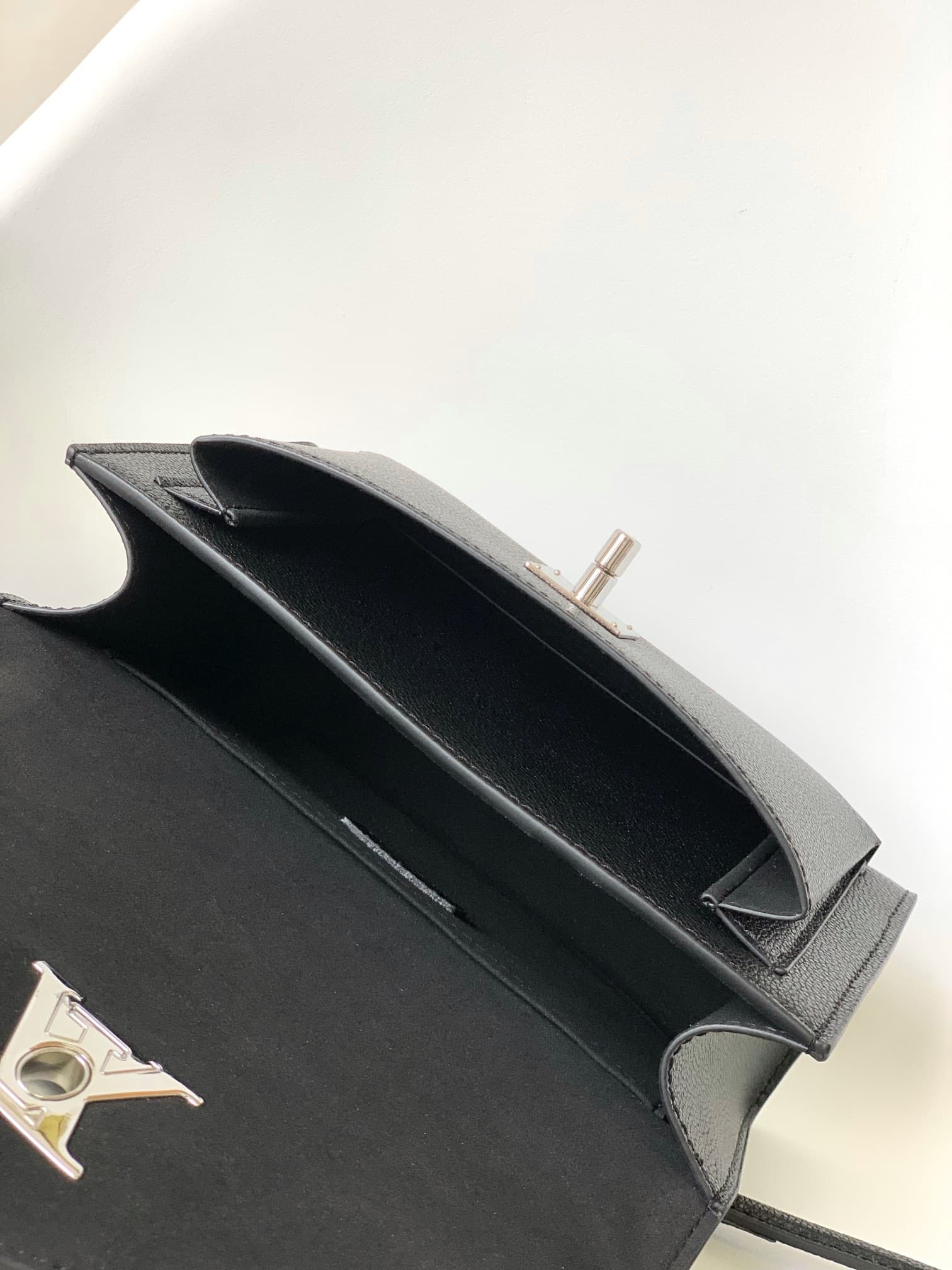 Louis Vuitton Soft Calfskin My Lockme Chain Bag Black M51418 High