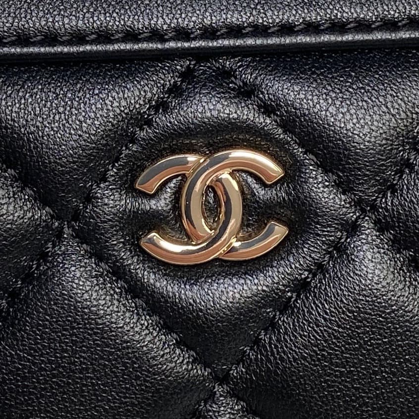 Chanel Classic Clutch with Chain Lambskin & Gold-Tone Metal Black AP4474 High