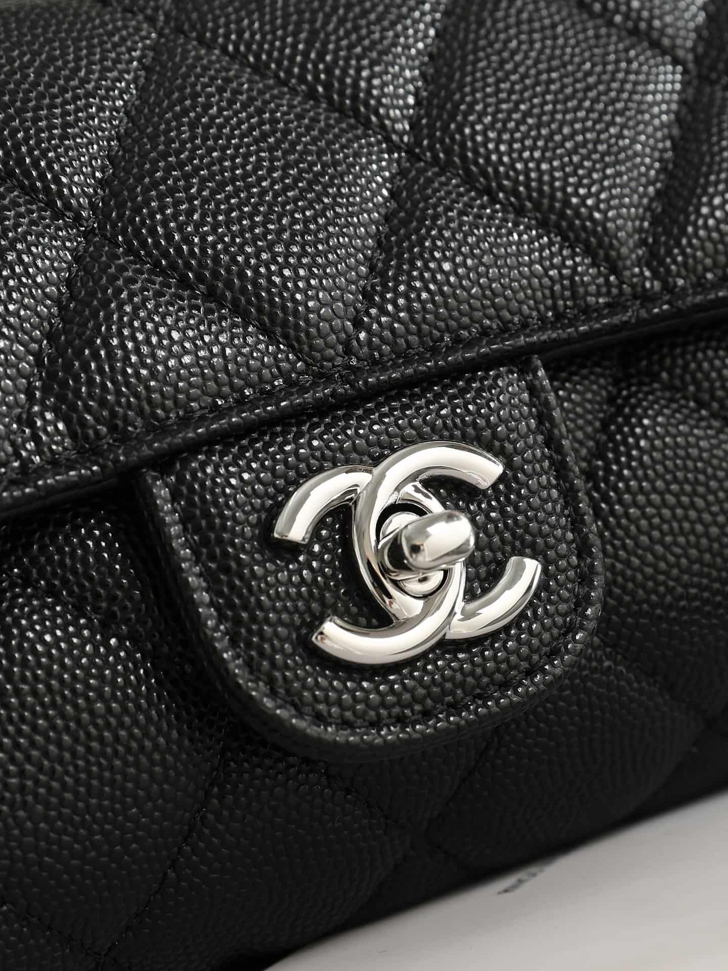 Chanel Clutch with chain Grained Calfskin & Silver-Tone Metal Black AP5280 A
