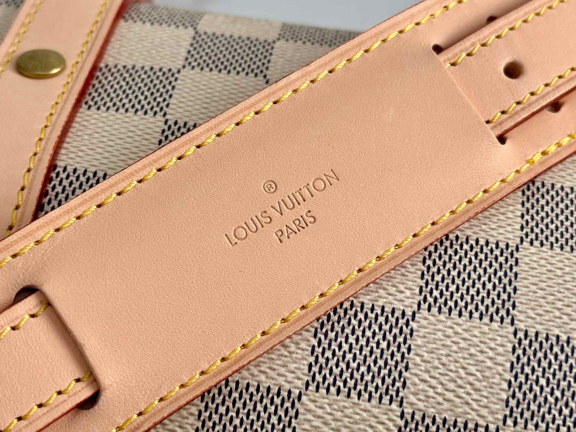 Louis Vuitton Damier Azur Saumur messenger bag N48202 High