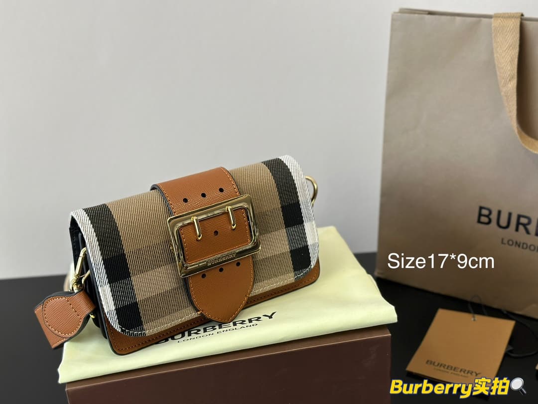Burberry House Check Madison Buckle Bag
