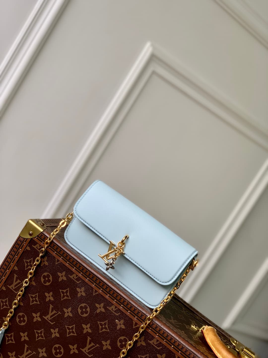 Louis Vuitton Wallet On Chain LV Bloom Azure Blue Calfskin leather M14547 High