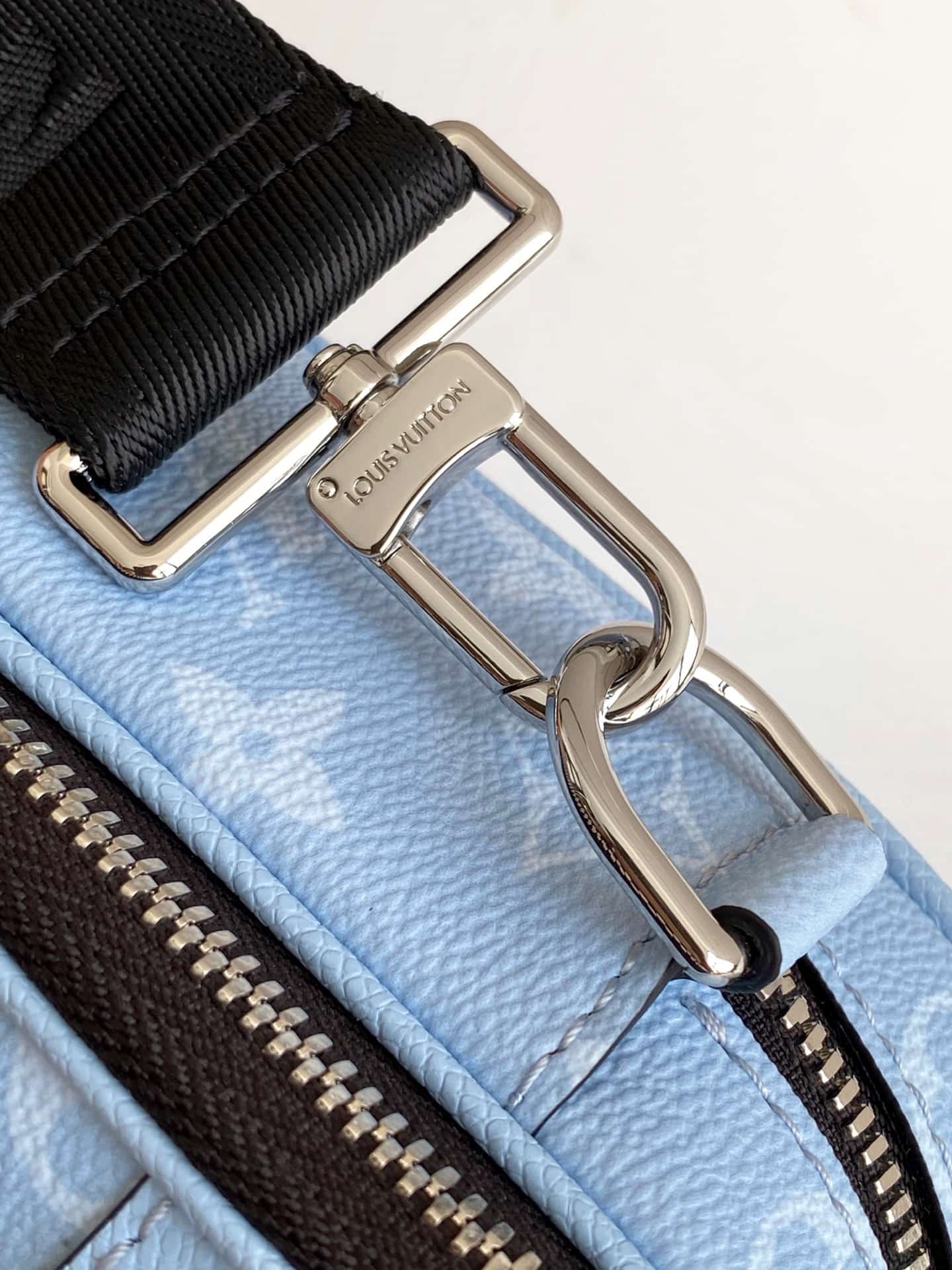 Louis Vuitton Alpha Messenger bag in Sky Blue Taigarama Monogram Coated Canvas M14073 High