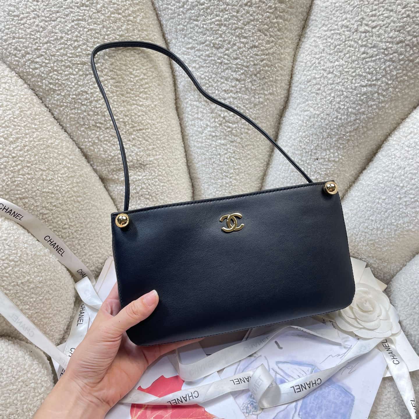 Chanel Shoulder Bag Shiny Calfskin& Gold-Tone Metal Black AS6238 High