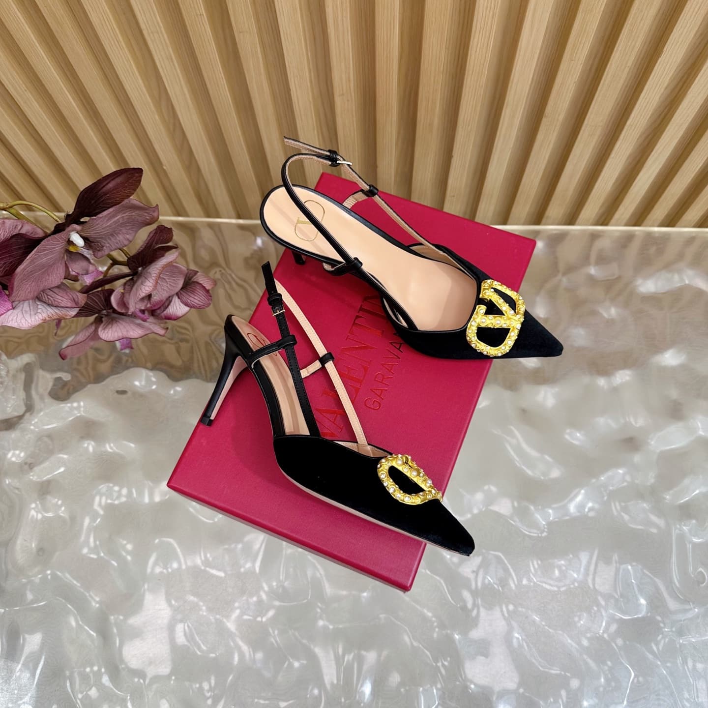 Valentino Vlogo Signature Slingback Pump Shoes 8 cm