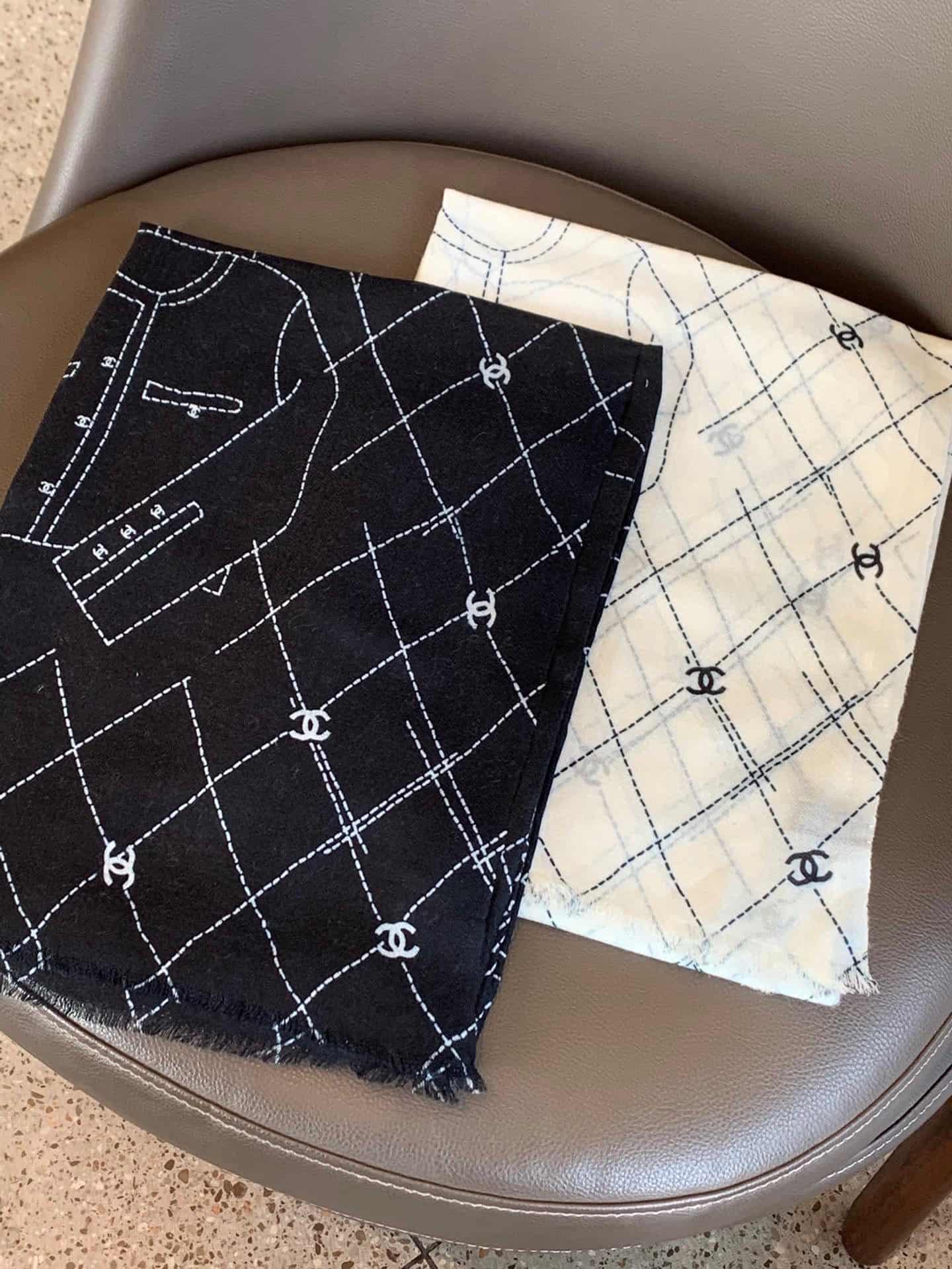 Chanel scarf 25287
