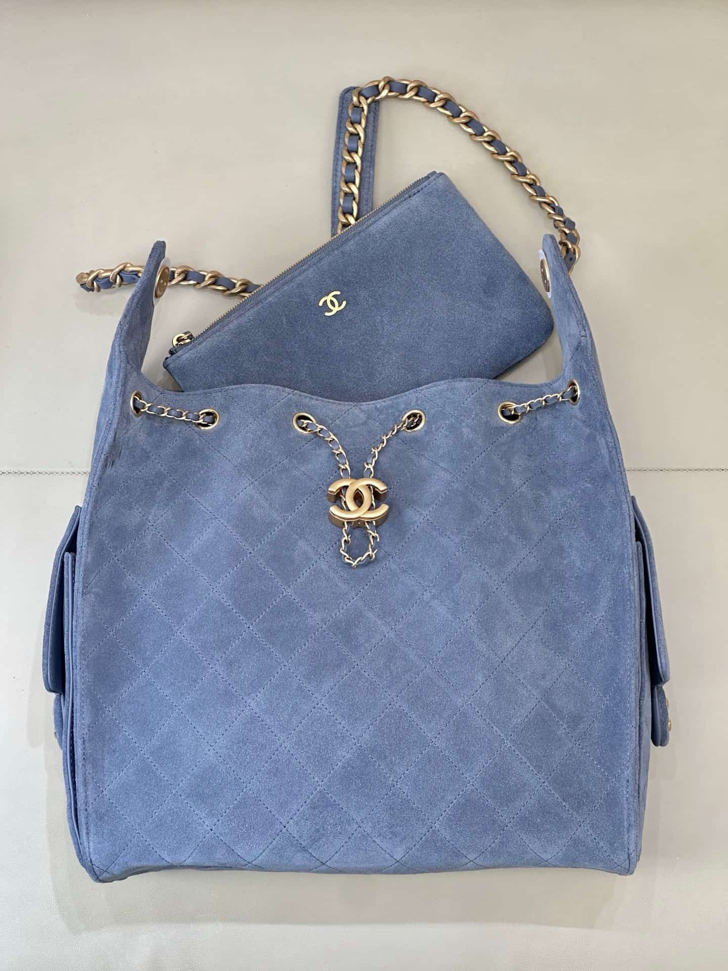 Chanel 25 Medium Hobo handbag AS5311 Suede &Gold-tone Metal Blue TOP