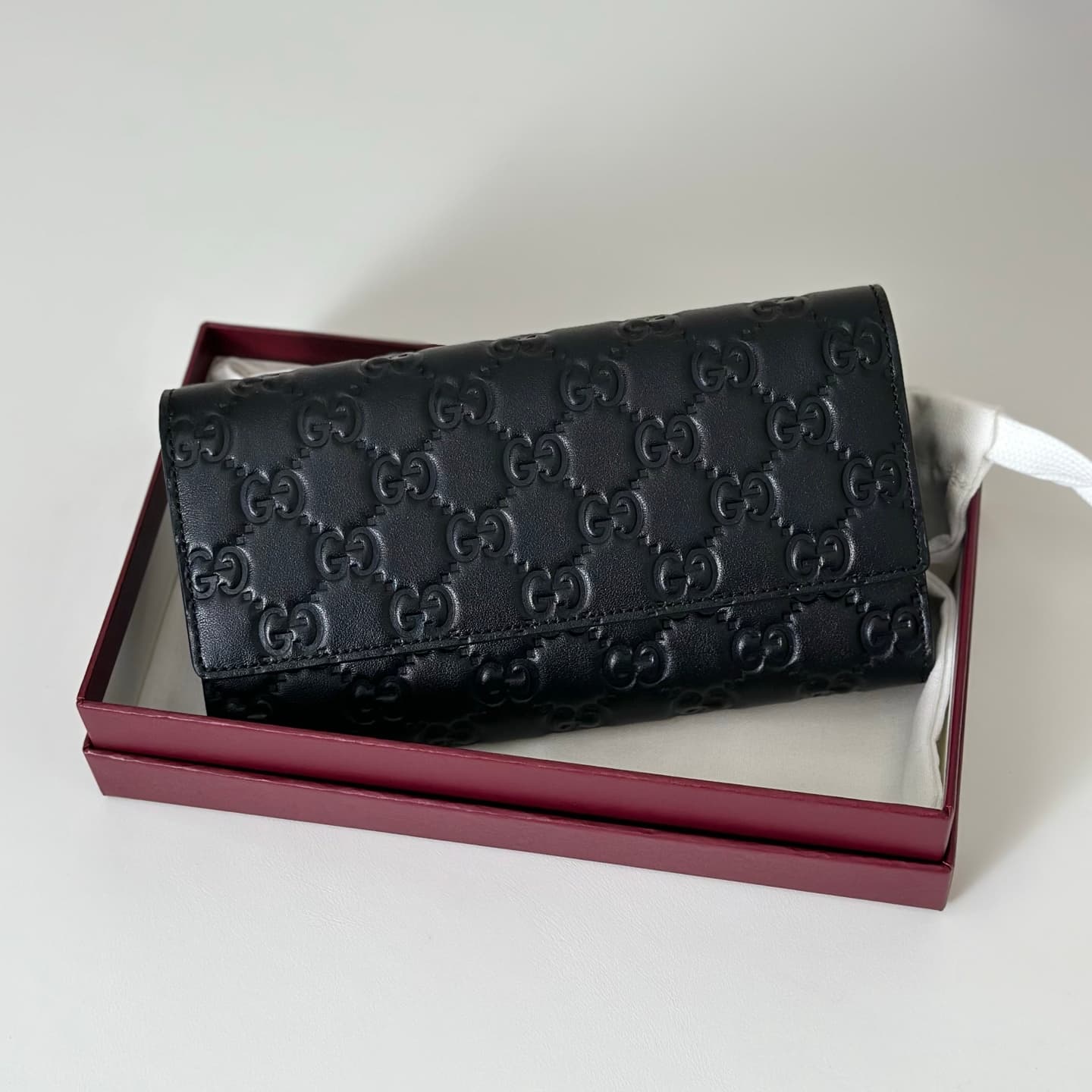 Gucci GG Emblem continental wallet Black 847210 High
