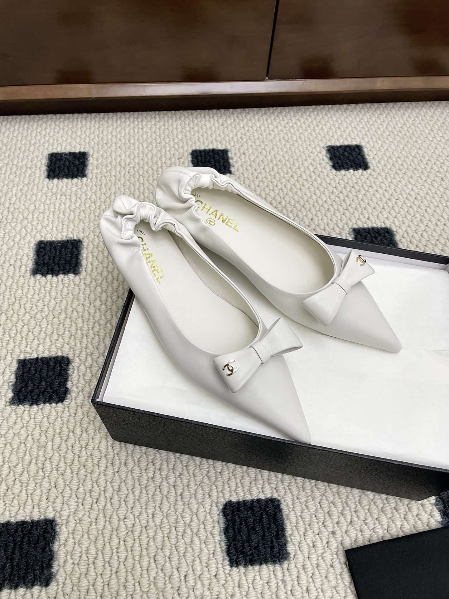 Chanel Ballerina Flats shoes Women