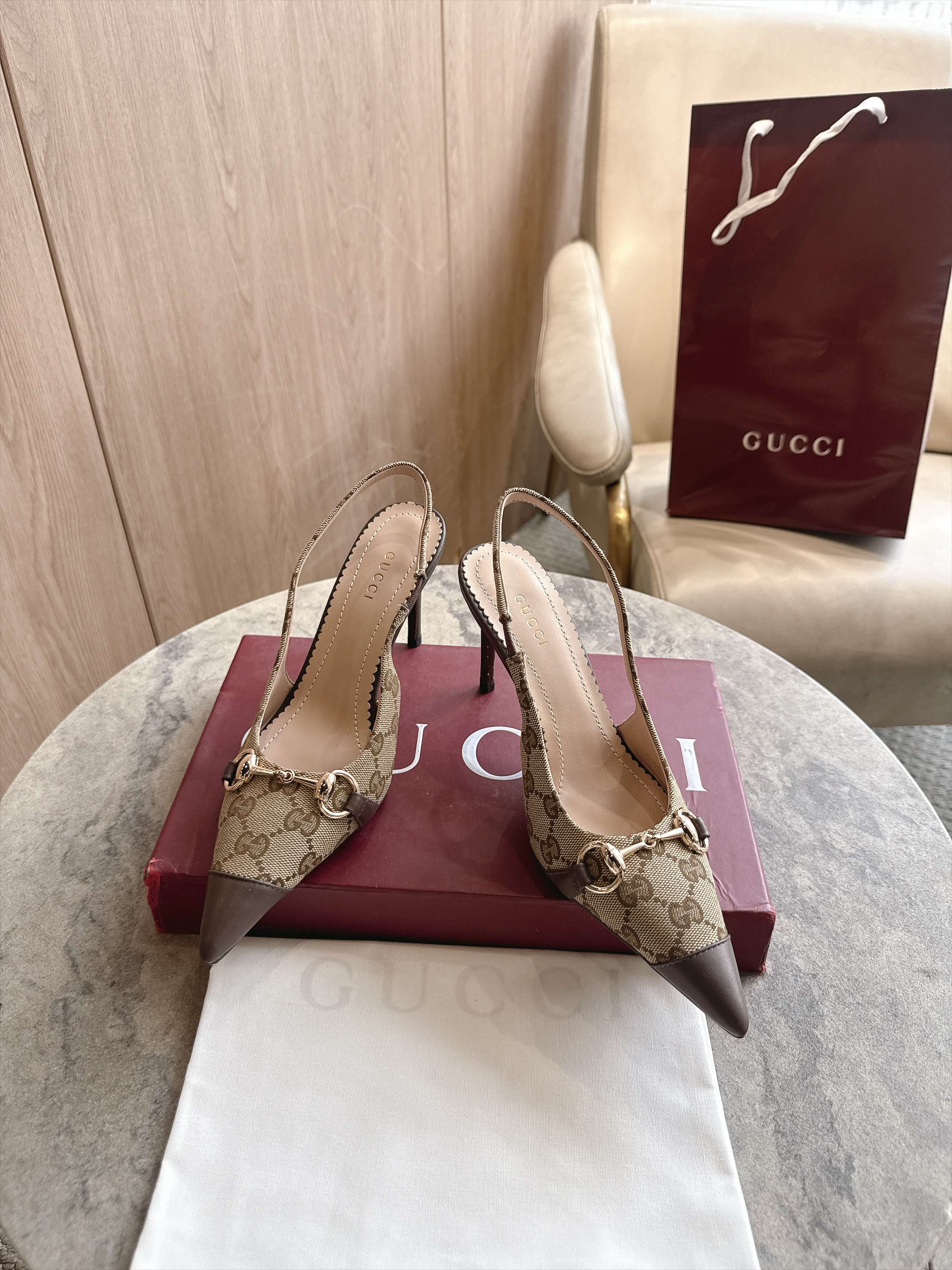 Gucci Women's Donna pump in sand and brown GG canvas