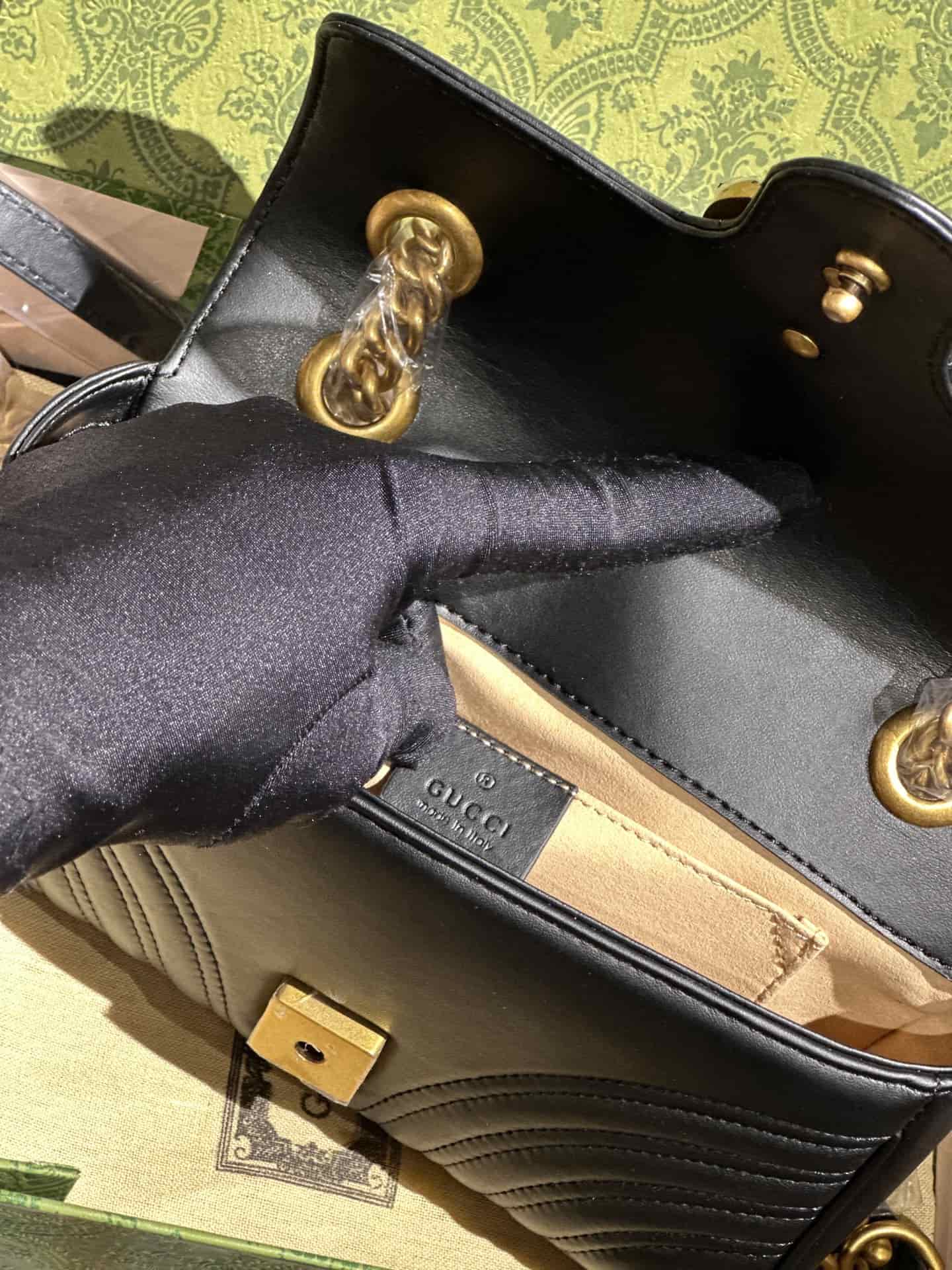 GUCCI GG MARMONT SMALL SHOULDER BAG 446744