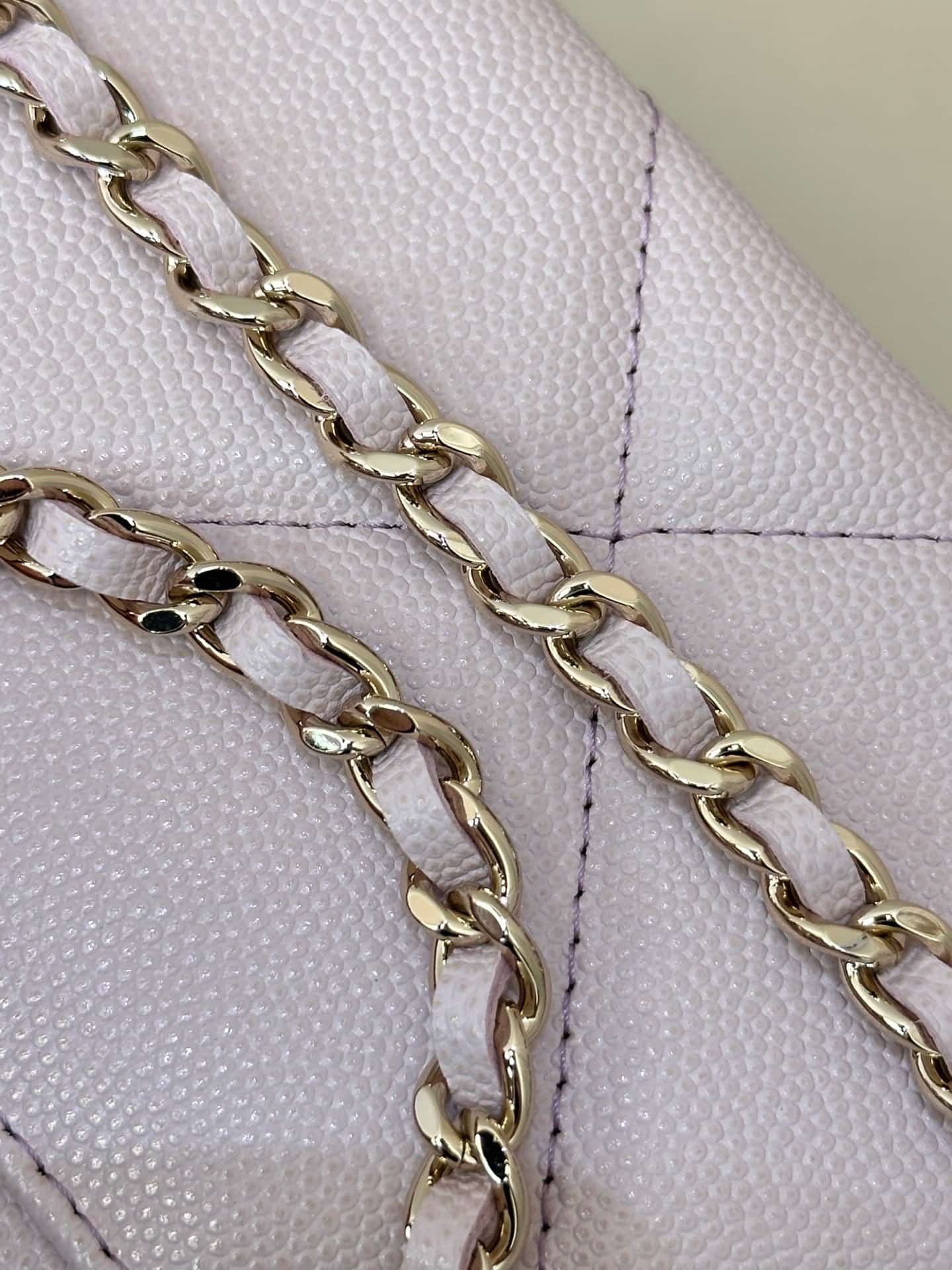 Chanel Vanity with Chain Grained Shiny Calfskin & Gold-Tone Metal Light Pink AP4936 TOP