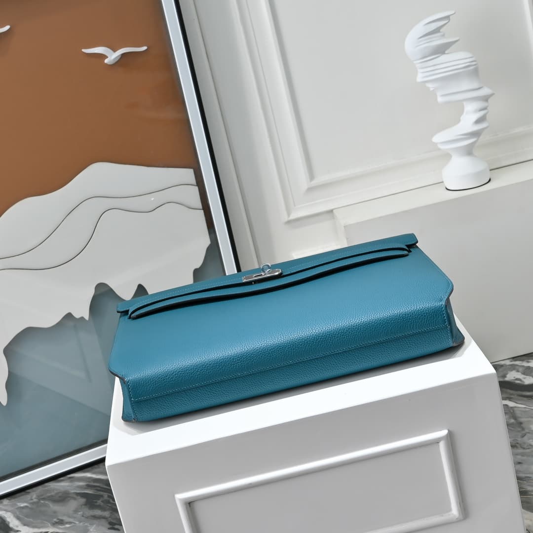 Hermes Kelly depeches Togo 36 briefcase In Blue CalfskIn WAX High