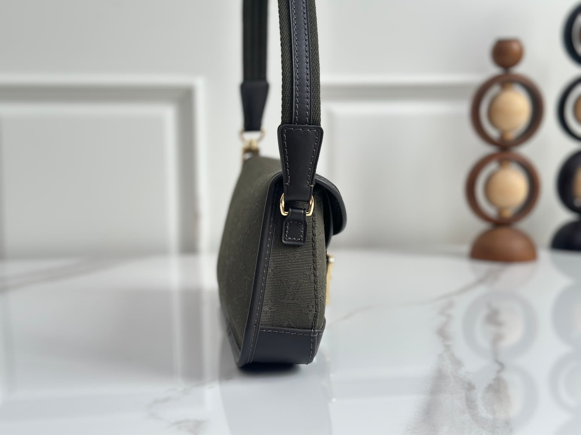 Louis Vuitton Mini Lin Marjorie shoulder bag Olive Green Monogram M92693 High
