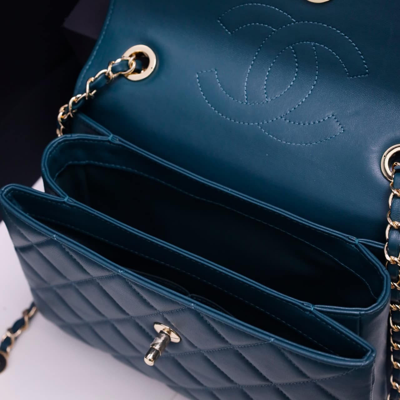 SMALL FLAP BAG WITH TOP HANDLE Lambskin Gold Metal Deep Blue A