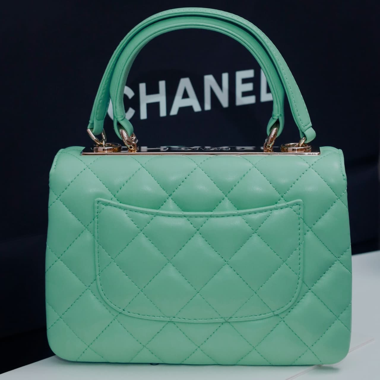 Chanel MINI FLAP BAG WITH TOP HANDLE AS4654 Lambskin &Gold-Tone Metal Light Green A