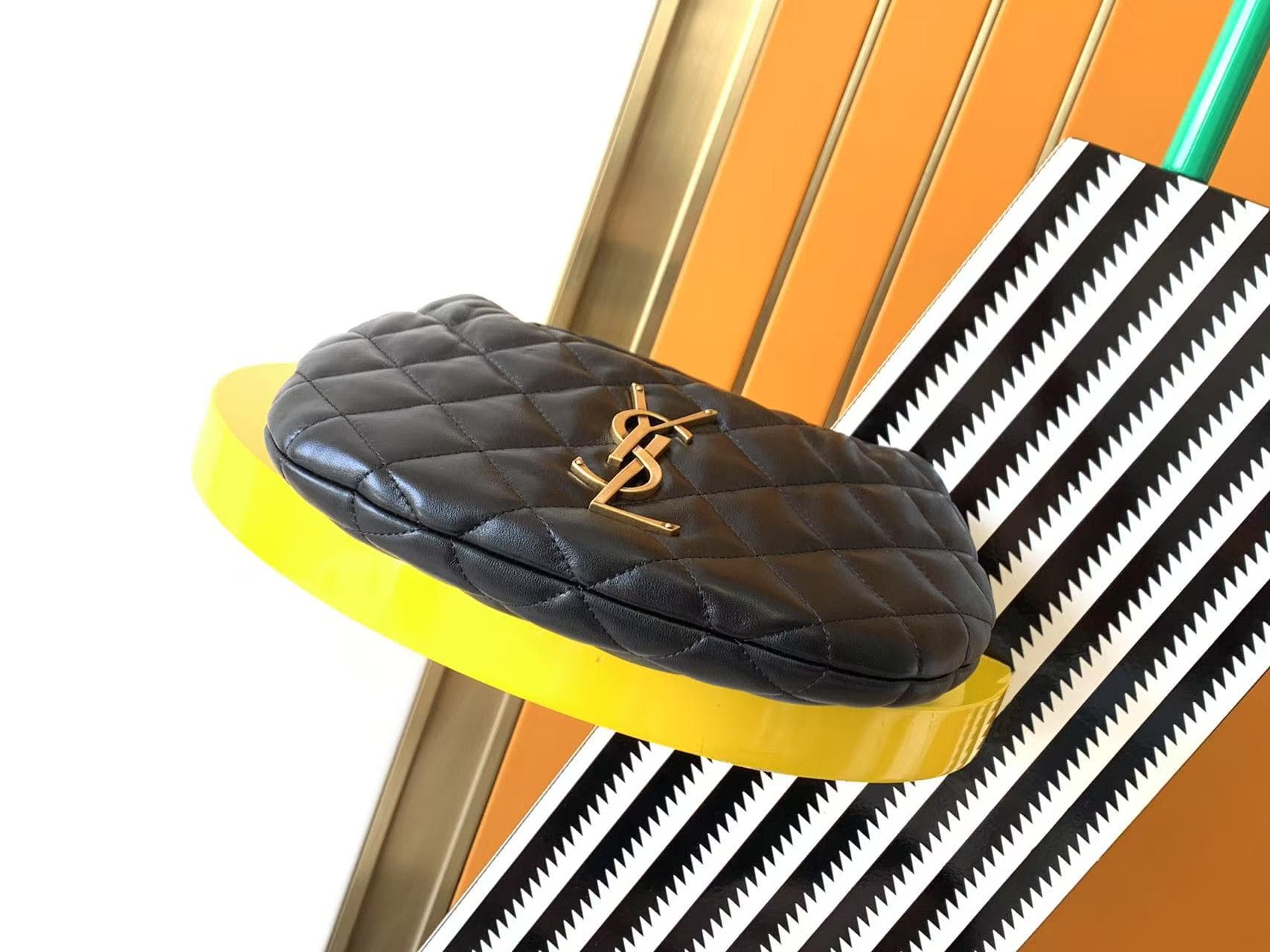 ICARINO in quilted nappa BLACK High