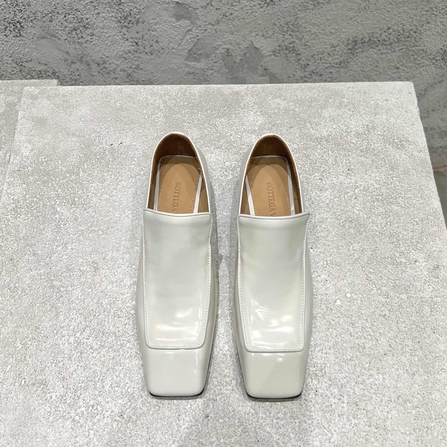 Bottega Veneta Ventura Loafer Shoes Women
