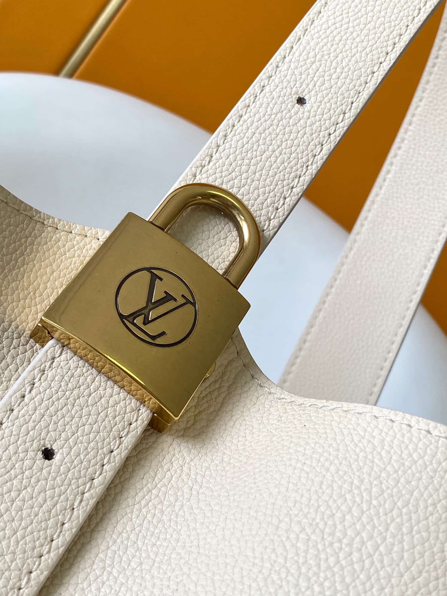 Louis Vuitton Low Key Hobo MM  Smooth Grained calfskin M25002 High
