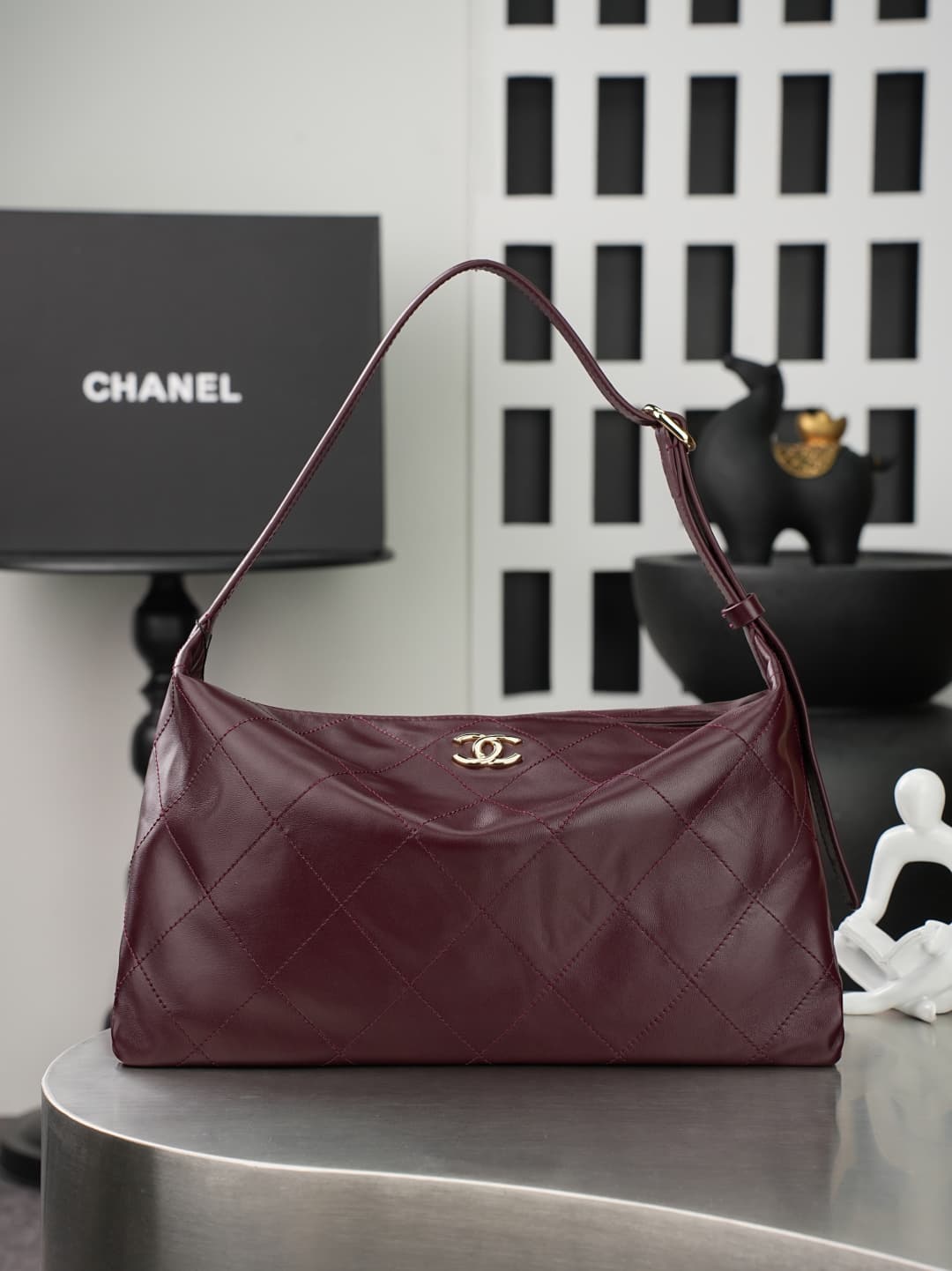 Chanel Maxi Hobo Bag Shiny Lambskin & Gold-Tone Metal AS6139 Burgundy A