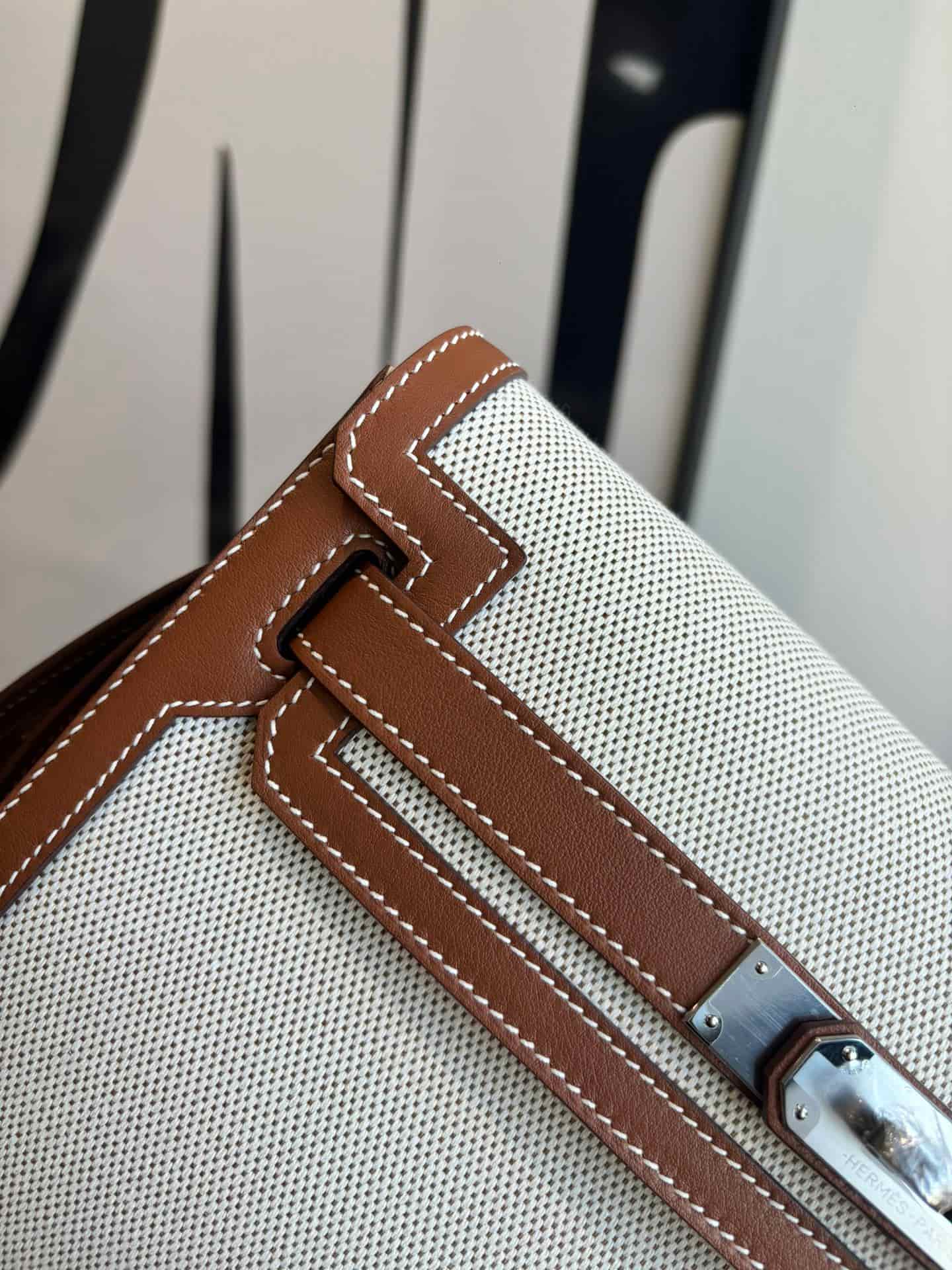 Hermes Kelly Depeches 25 pouch in H canvas and Swift Leather WAX High