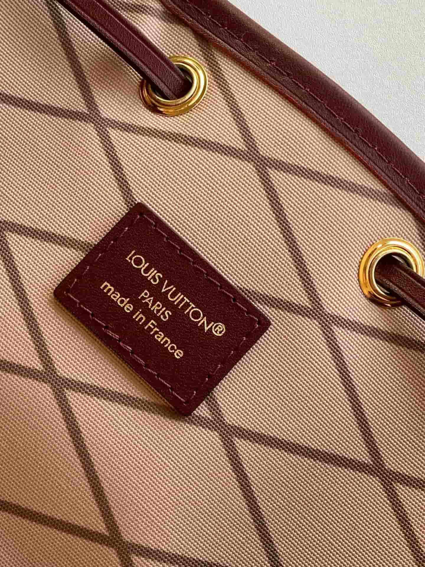Louis Vuitton Noé Beige Coated canvas M28147 High