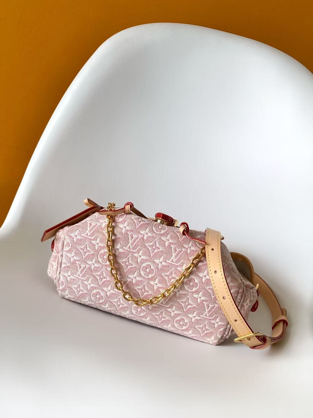 Louis Vuitton Odyssee PM Monogram Emblème Rose Ruban M29974 High