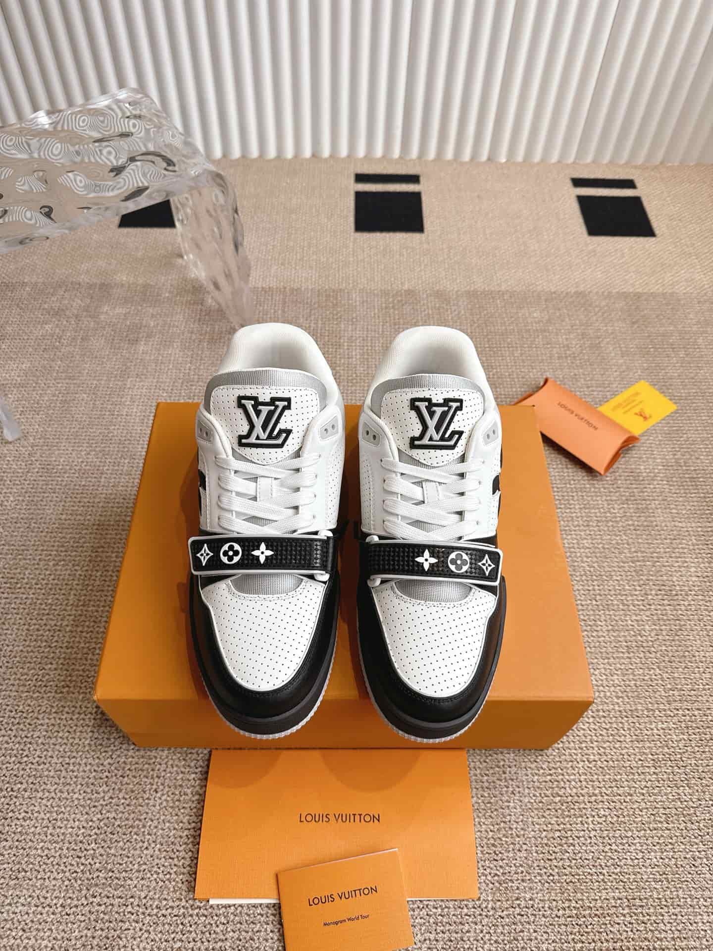 Louis Vuitton Trainer Sneaker Shoes Men Women