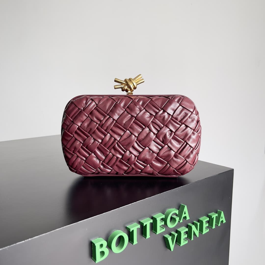 BV Knot Minaudière Clutch Lambskin Top