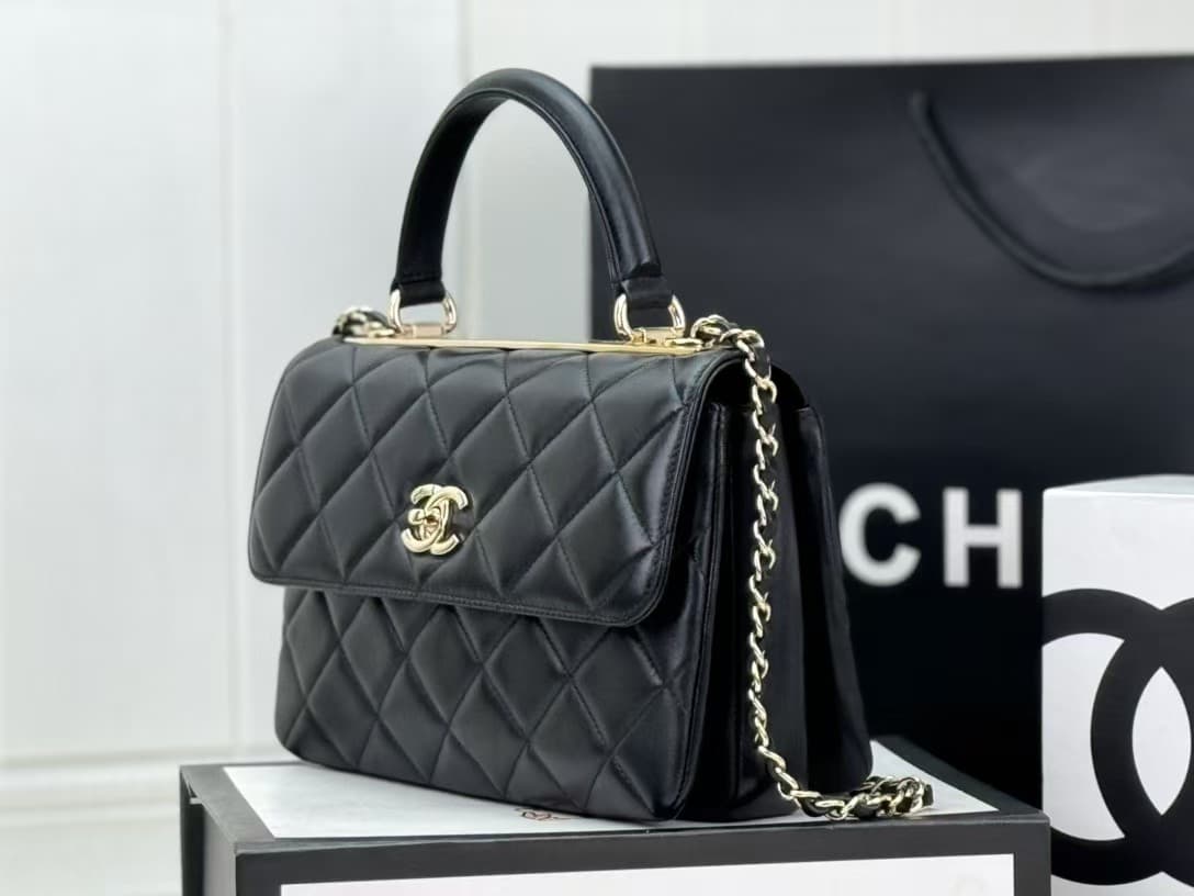SMALL FLAP BAG WITH TOP HANDLE Lambskin Gold Metal Black B