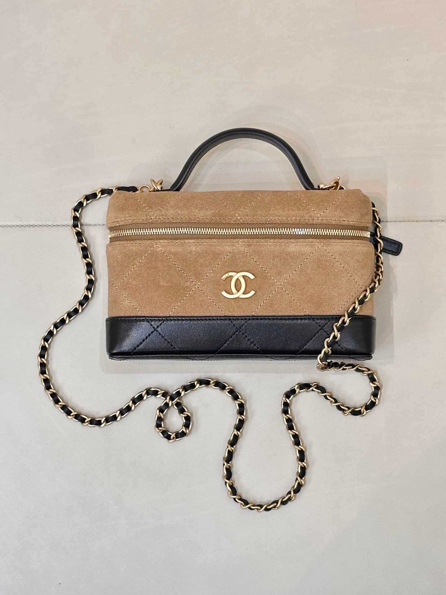 Chanel Vanity With Chain Suede Calfskin Shiny Lambskin & Gold-Tone Metal Brown & Black AP5186 TOP