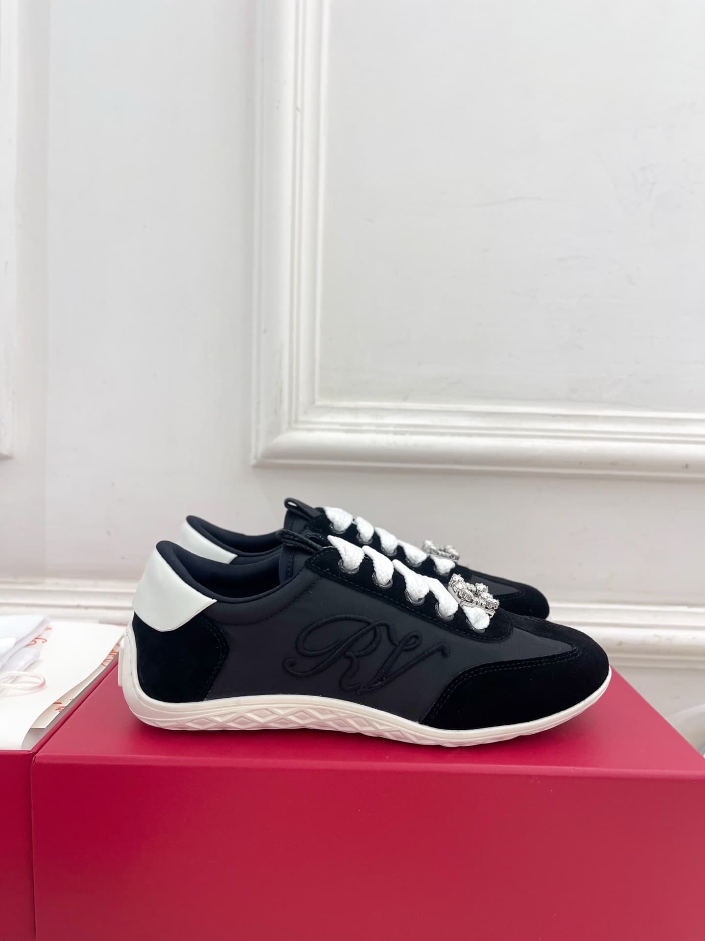 Roger Vivier Sneaker Shoes Women