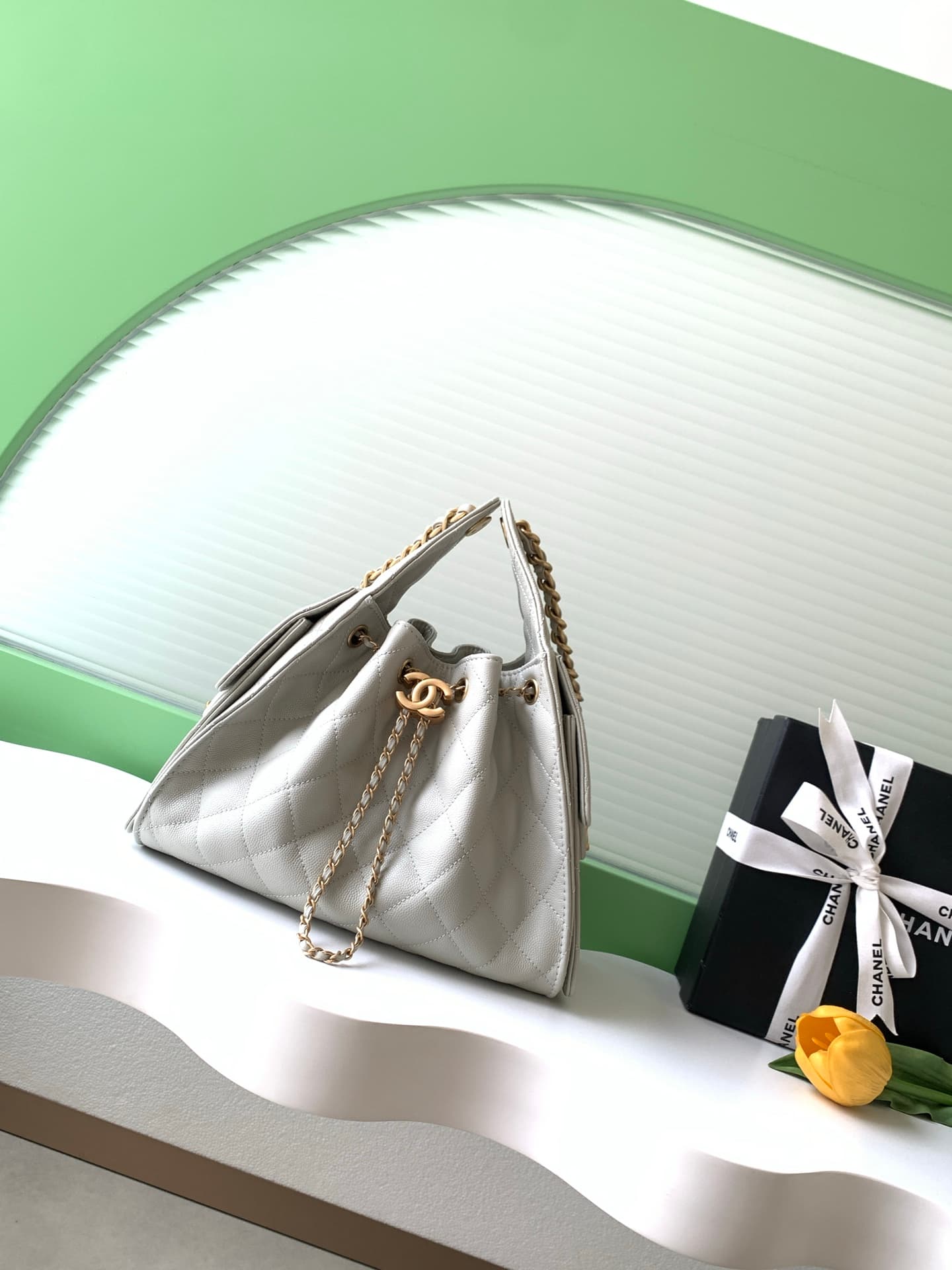 Chanel 25 Small Hobo handbag AS5293 Grained Calfskin & Gold-tone Metal Light Grey A