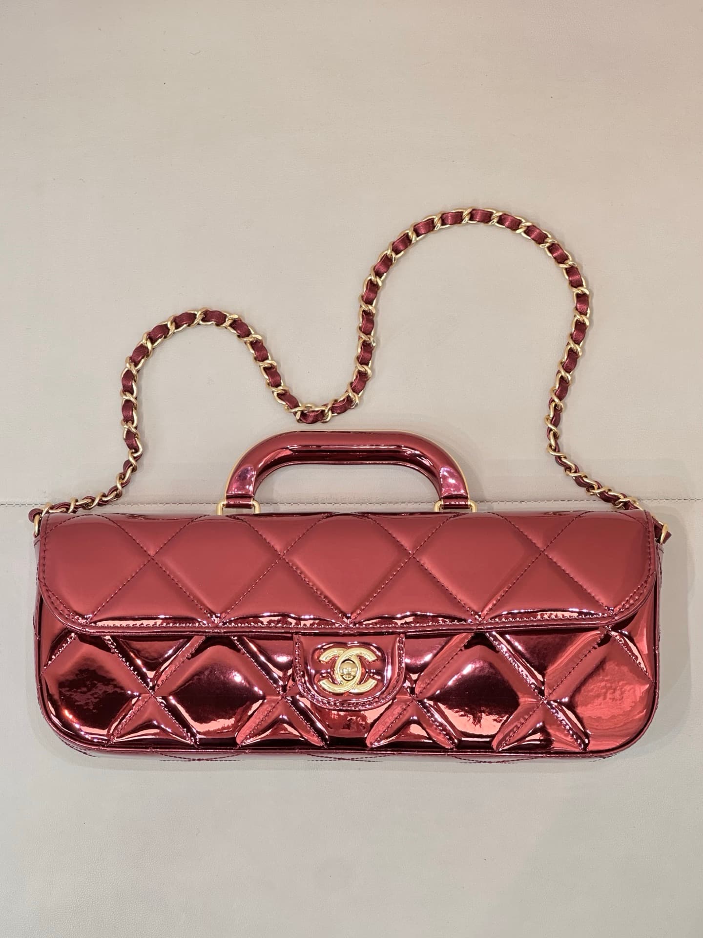 Chanel Large Flap Bag With Top Handle Metallic Mirror Lambskin & Gold-tone Metal AS5807 Burgundy TOP