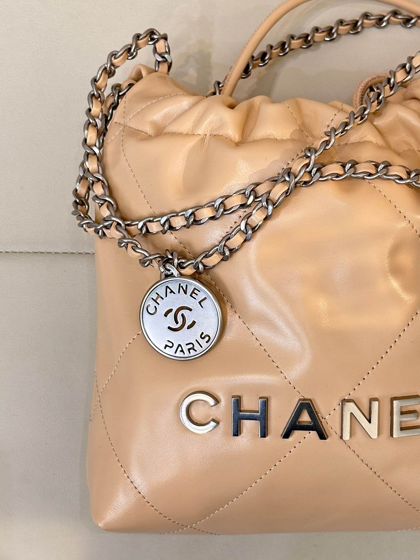 Chanel 22 MINI HANDBAG Shiny Calfskin Beige & Silver-Tone Metal AS3980 TOP
